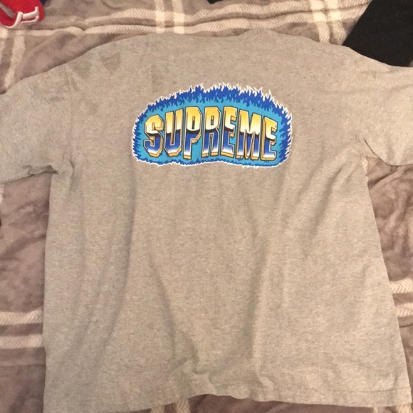 Supreme Tee. Cheat logo. Simple but fly. More for Supreme enthusiasts. - Picture 4 of 4